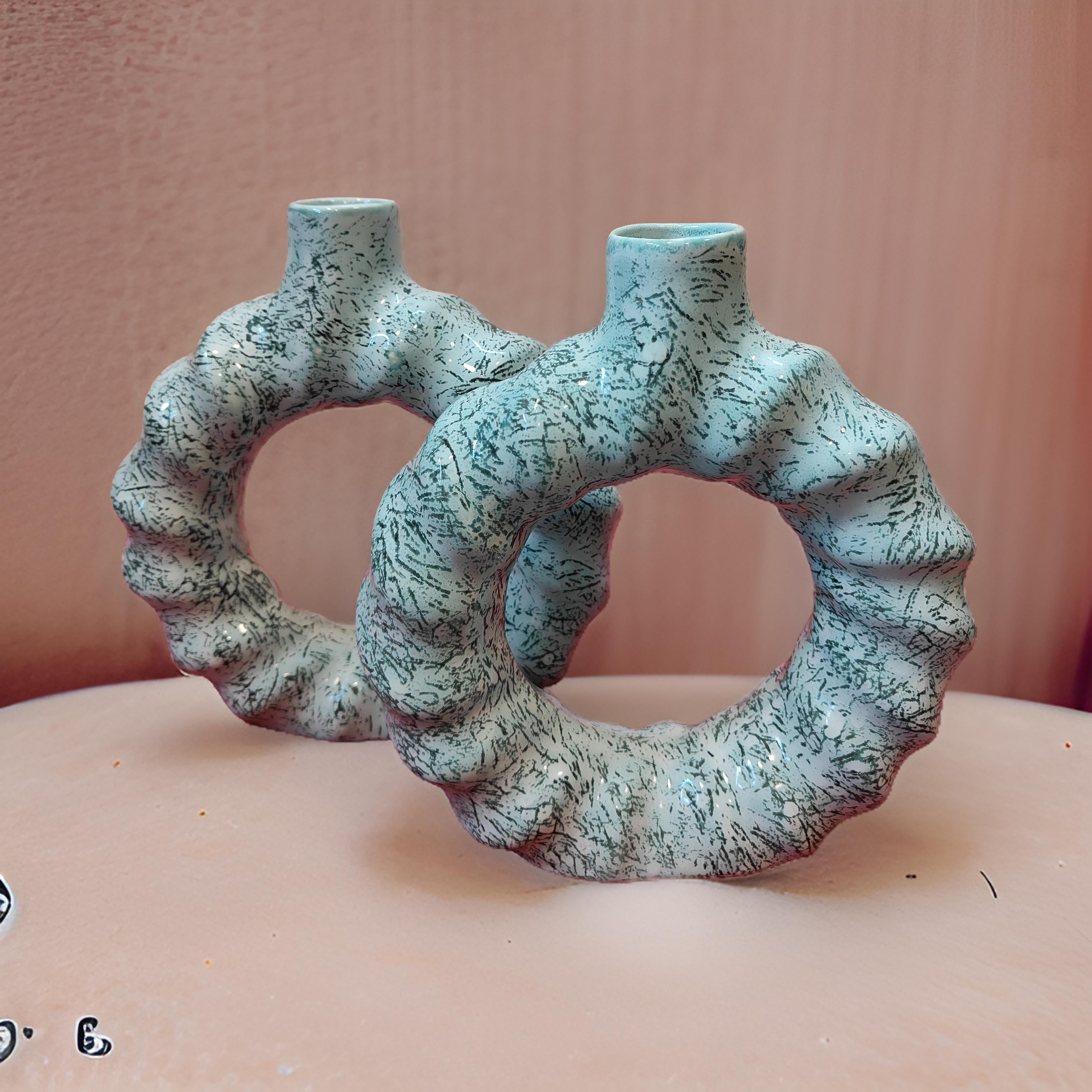 Green Spiral Design Donut Vase 7.5 x 2.2 x 8.2 in Ceramic Decorative Vase with Unique Spiral Pattern Ideal for Fresh or Artificial Flowers Home Decor Accent Piece